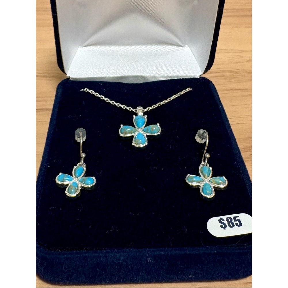 NWT Montana Silversmiths Turquoise Flower Cross Western Necklace & Earrings Set